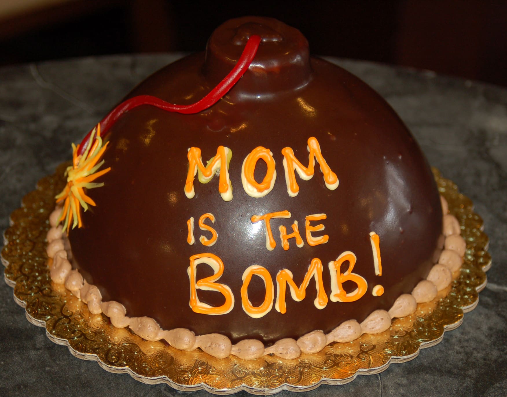 Mom is the Bomb Cake - Image 2